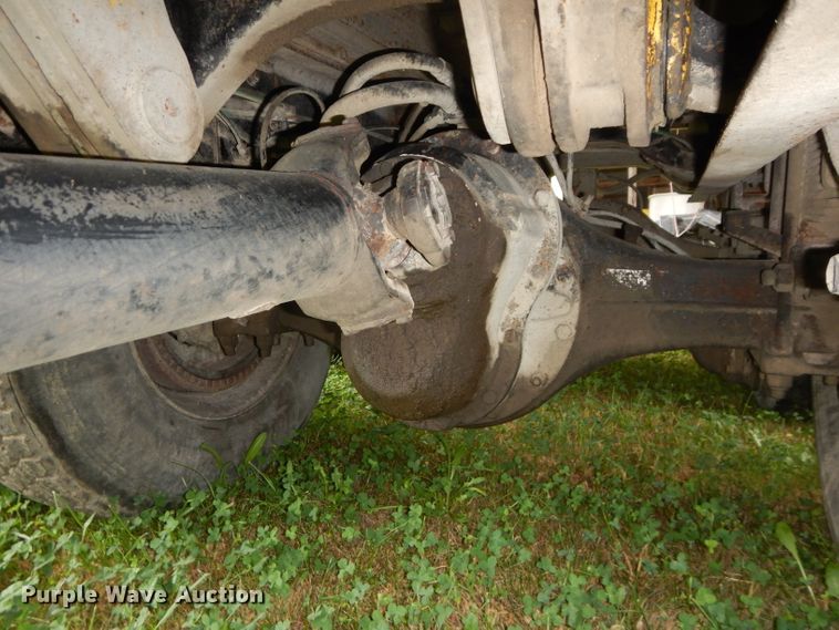 image for item DH2584 1988 GMC Brigadier grain truck