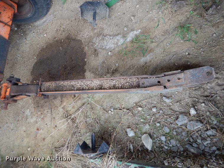 image for item DH2585 Richardton silage dump wagon