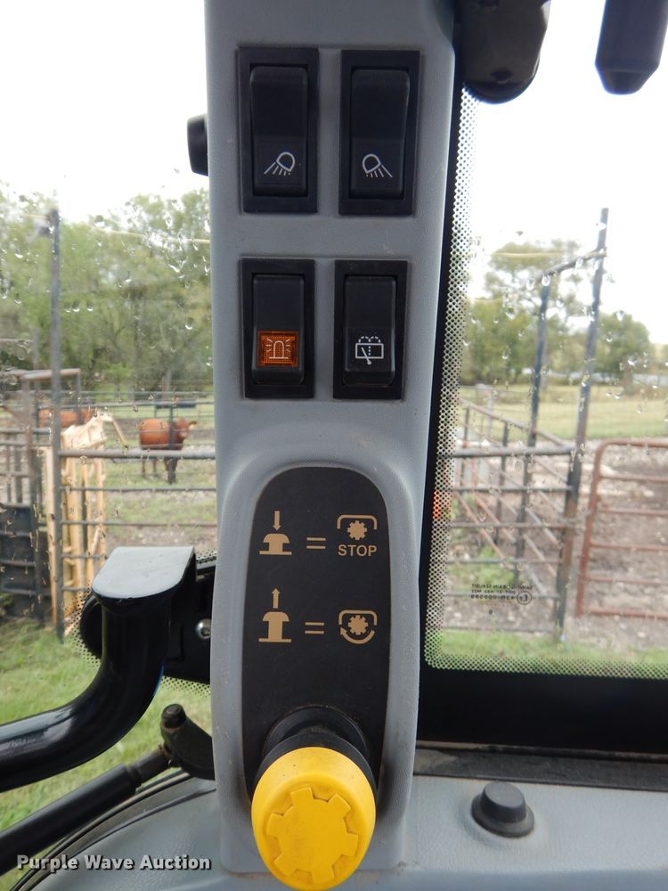 image for item DH2601 2008 New Holland T5060 MFWD tractor