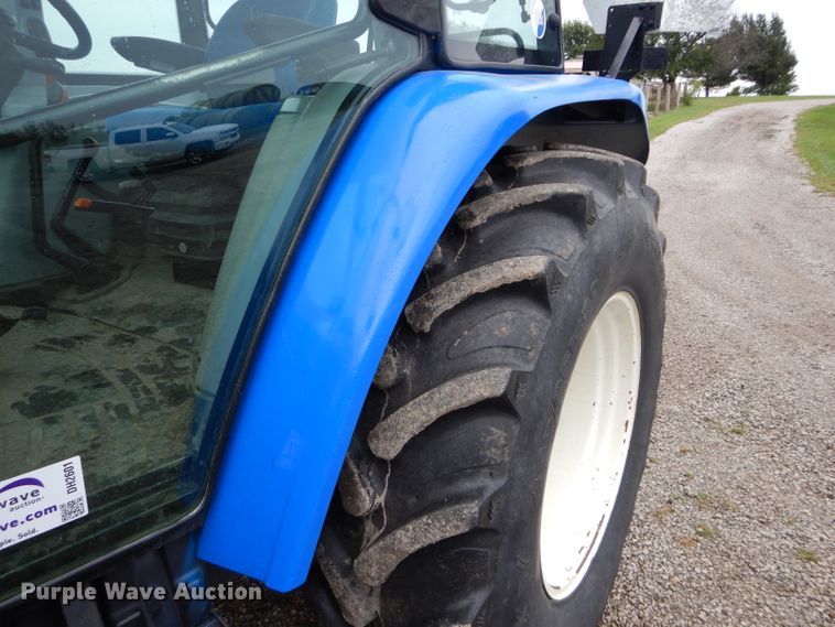 image for item DH2601 2008 New Holland T5060 MFWD tractor