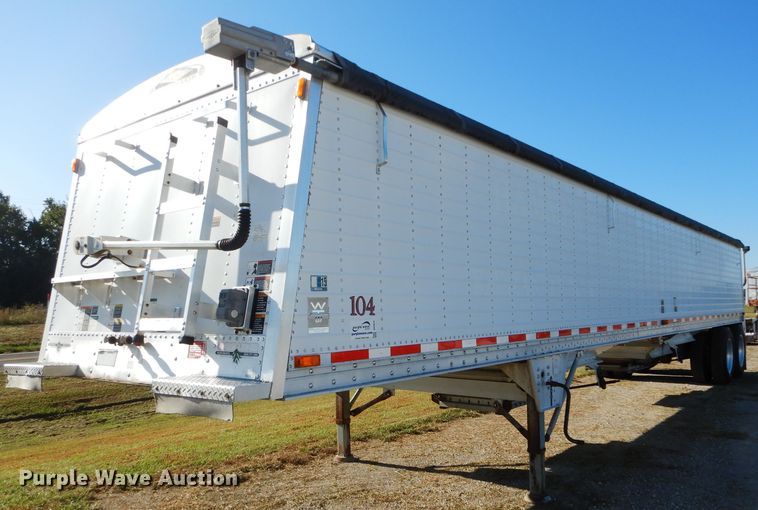 image for item DH2615 2003 Wilson DWH-5000 double hopper bottom grain trailer