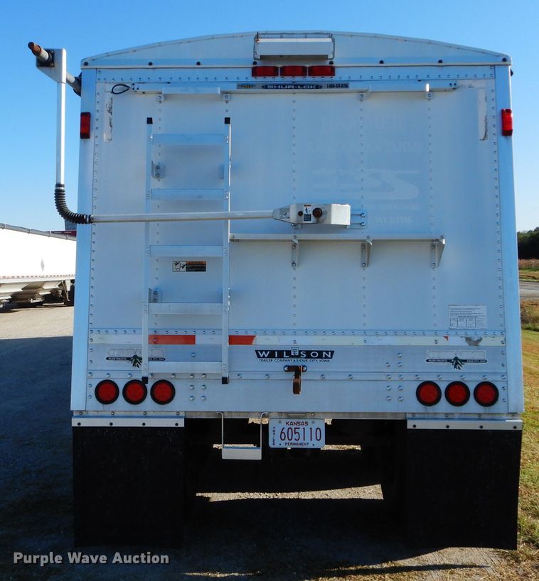 image for item DH2615 2003 Wilson DWH-5000 double hopper bottom grain trailer