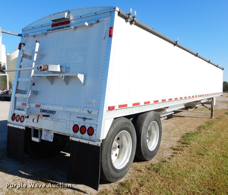 image for item DH2615 2003 Wilson DWH-5000 double hopper bottom grain trailer