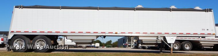 image for item DH2615 2003 Wilson DWH-5000 double hopper bottom grain trailer