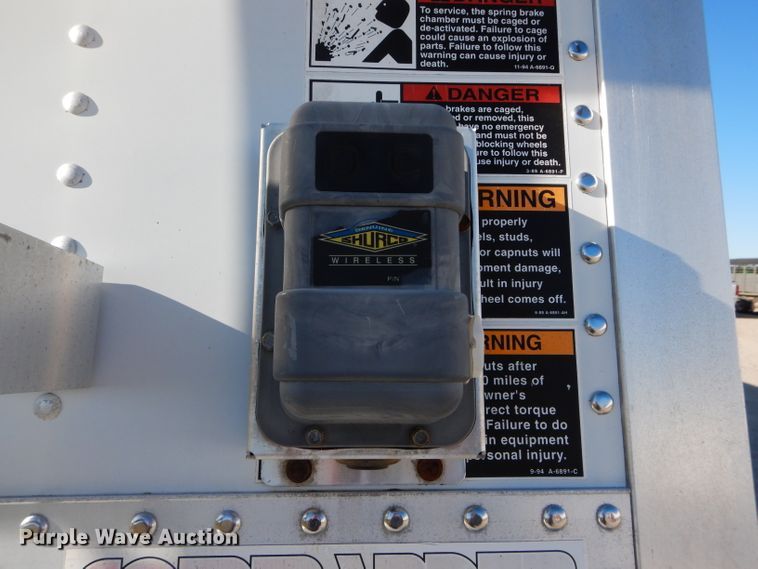 image for item DH2615 2003 Wilson DWH-5000 double hopper bottom grain trailer