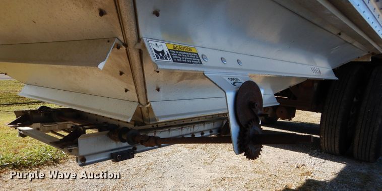 image for item DH2615 2003 Wilson DWH-5000 double hopper bottom grain trailer