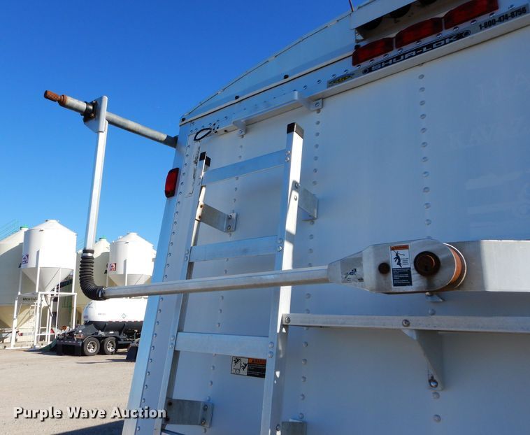 image for item DH2615 2003 Wilson DWH-5000 double hopper bottom grain trailer