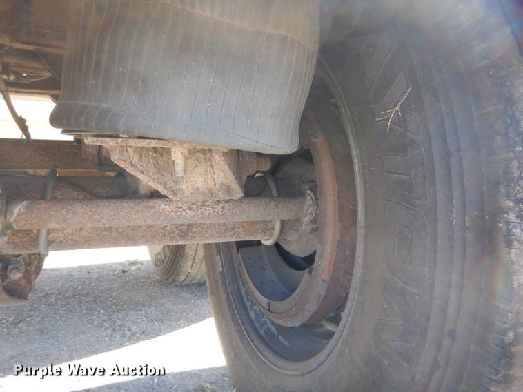 image for item DH2615 2003 Wilson DWH-5000 double hopper bottom grain trailer