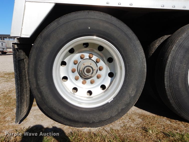 image for item DH2615 2003 Wilson DWH-5000 double hopper bottom grain trailer