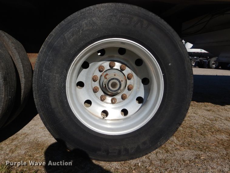 image for item DH2615 2003 Wilson DWH-5000 double hopper bottom grain trailer