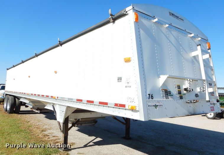image for item DH2618 2008 Wilson DWH-550 double hopper bottom grain trailer