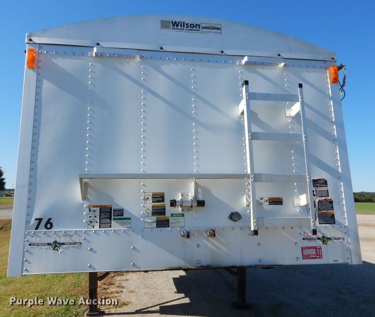image for item DH2618 2008 Wilson DWH-550 double hopper bottom grain trailer