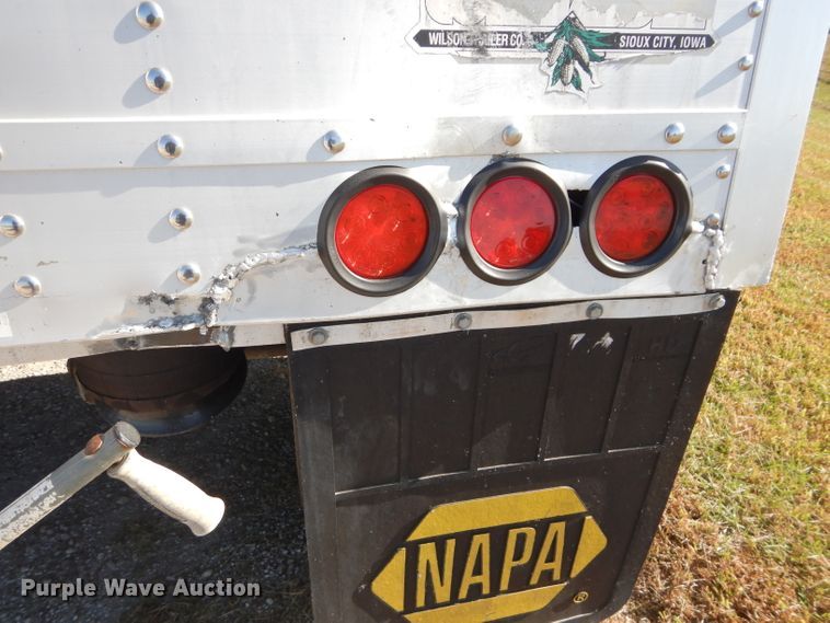image for item DH2618 2008 Wilson DWH-550 double hopper bottom grain trailer