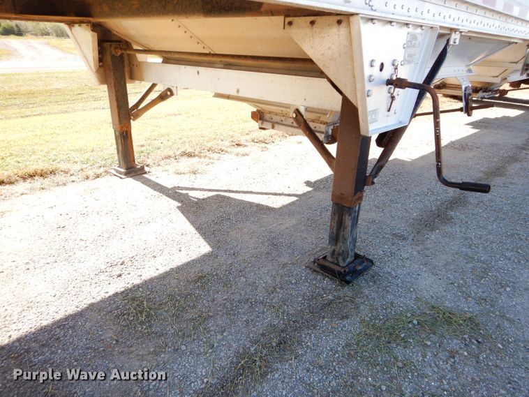 image for item DH2618 2008 Wilson DWH-550 double hopper bottom grain trailer