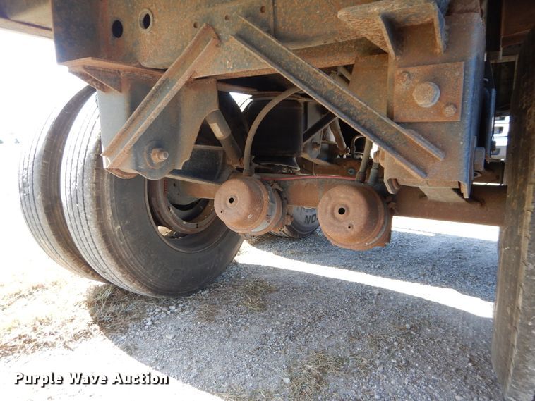 image for item DH2618 2008 Wilson DWH-550 double hopper bottom grain trailer