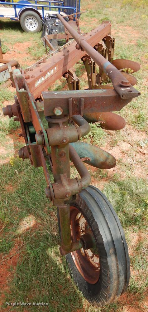 image for item DH3598 Oliver five bottom plow