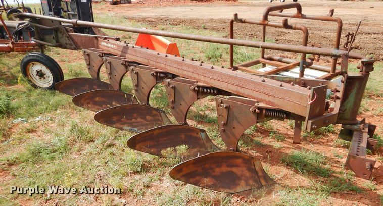 image for item DH3598 Oliver five bottom plow