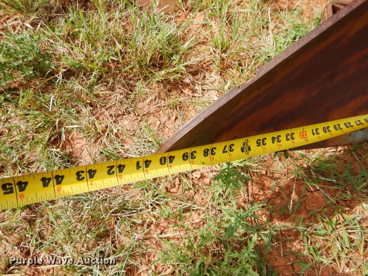 image for item DH3598 Oliver five bottom plow