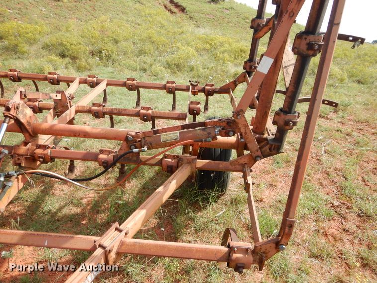 image for item DH3599 Allis Chalmers 1300 field cultivator