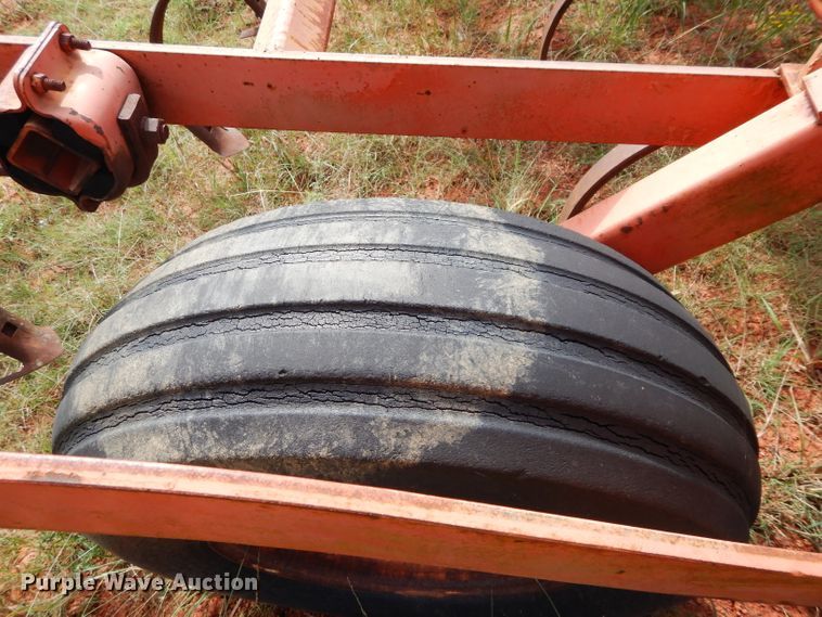 image for item DH3599 Allis Chalmers 1300 field cultivator