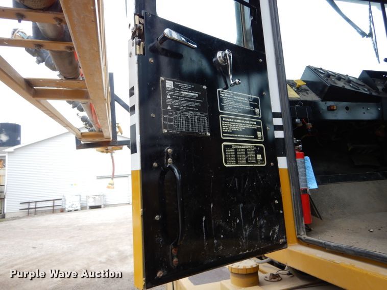 image for item DH6213 1996 Ag-Chem TerraGator 1803 sprayer