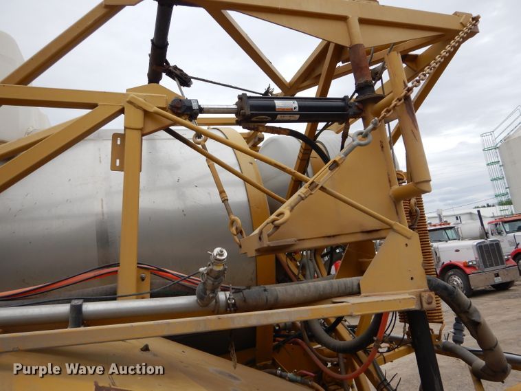 image for item DH6213 1996 Ag-Chem TerraGator 1803 sprayer