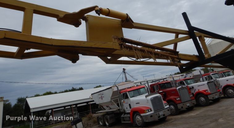 image for item DH6213 1996 Ag-Chem TerraGator 1803 sprayer