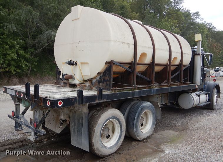 image for item DH6218 1987 International F9370 flatbed truck