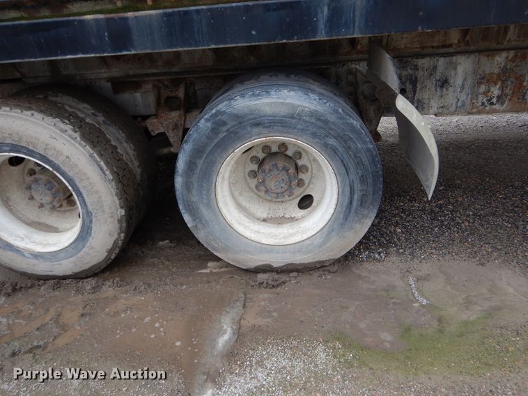 image for item DH6218 1987 International F9370 flatbed truck