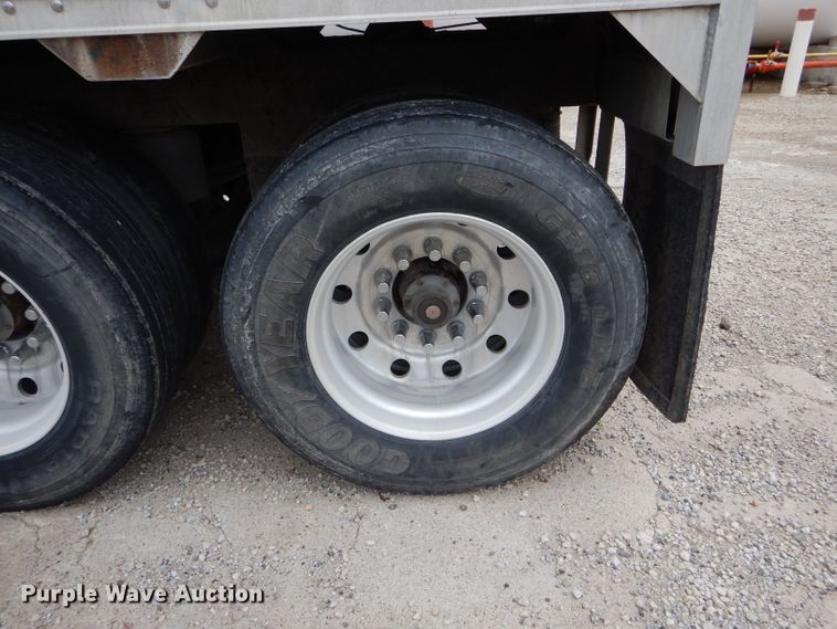 image for item DH6219 1999 Timpte Super Hopper double hopper bottom grain trailer