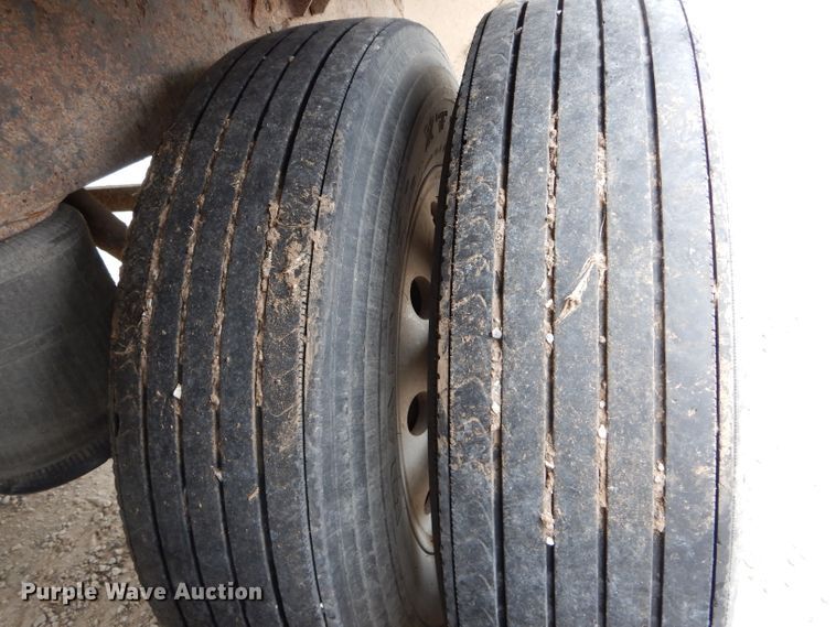 image for item DH6219 1999 Timpte Super Hopper double hopper bottom grain trailer