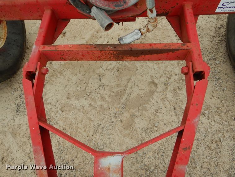 image for item DH6221 Anhydrous ammonia tank running gear