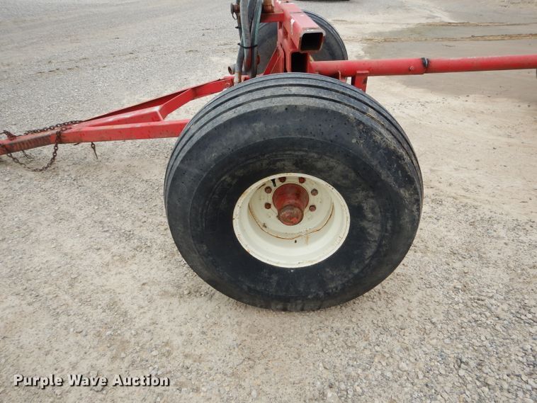 image for item DH6221 Anhydrous ammonia tank running gear