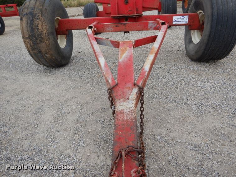 image for item DH6222 Anhydrous ammonia tank running gear