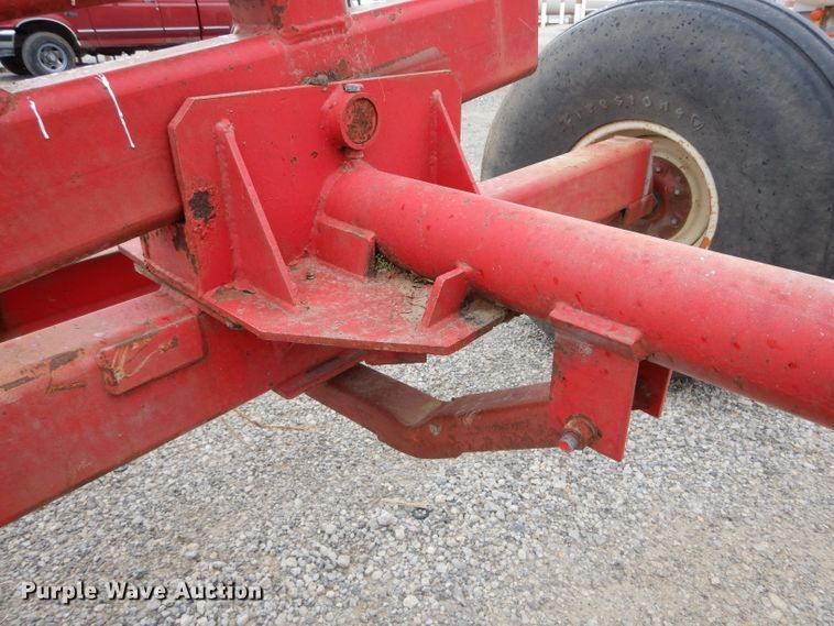 image for item DH6222 Anhydrous ammonia tank running gear