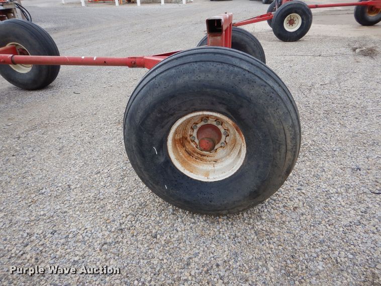 image for item DH6222 Anhydrous ammonia tank running gear