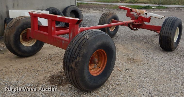 image for item DH6223 Anhydrous ammonia tank running gear