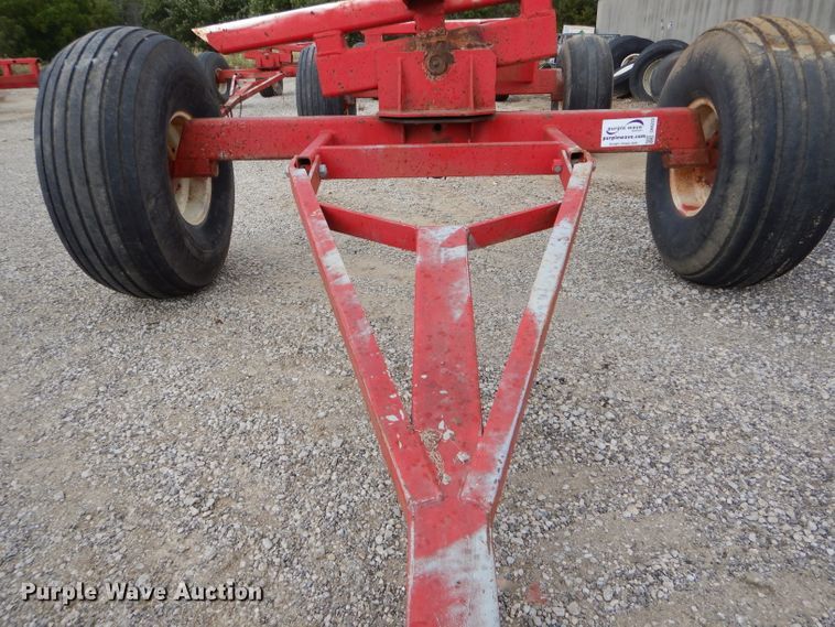 image for item DH6223 Anhydrous ammonia tank running gear