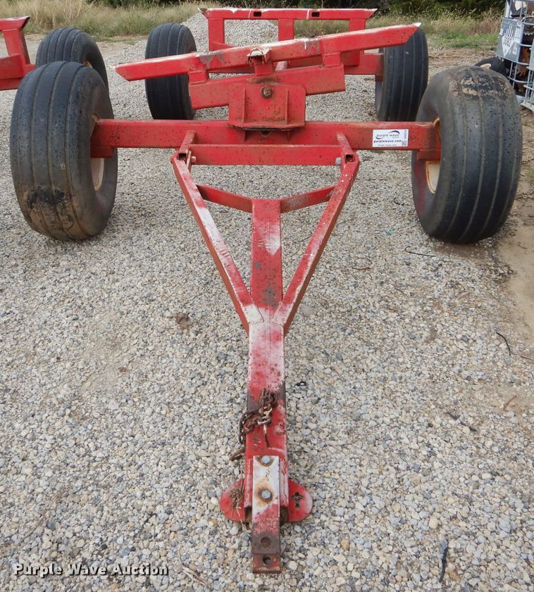 image for item DH6224 Anhydrous ammonia tank running gear