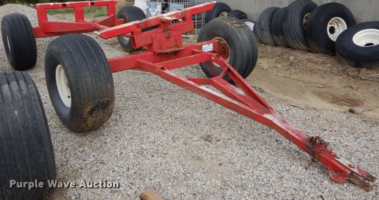 image for item DH6224 Anhydrous ammonia tank running gear