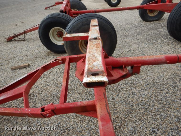 image for item DH6224 Anhydrous ammonia tank running gear