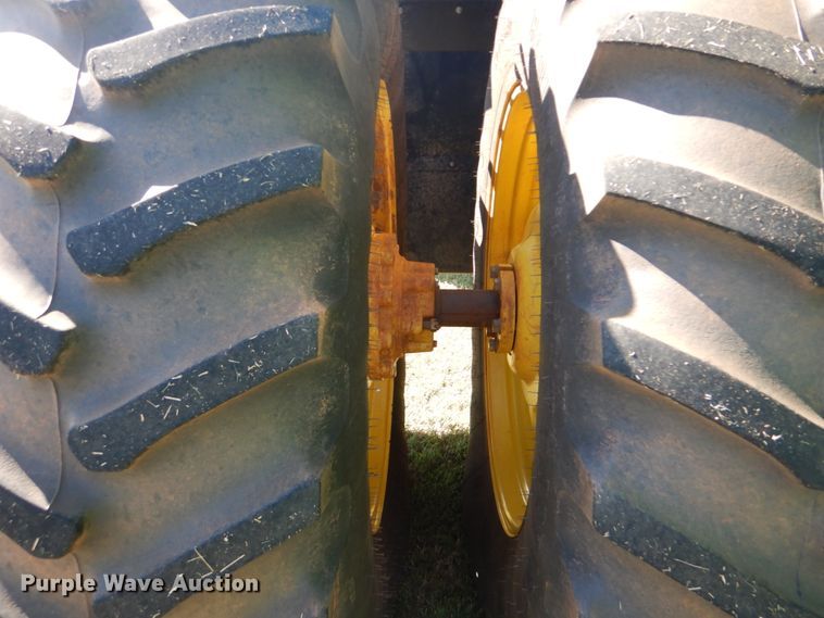 image for item DI2350 2002 John Deere 9120 4WD tractor