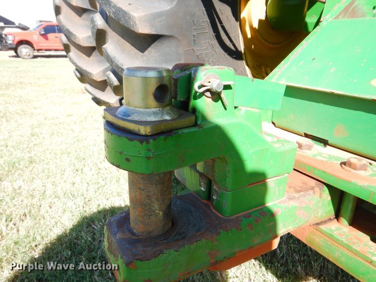 image for item DI2350 2002 John Deere 9120 4WD tractor