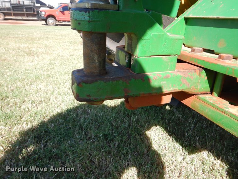 image for item DI2350 2002 John Deere 9120 4WD tractor