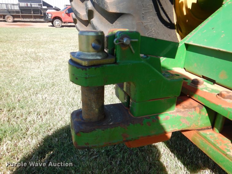 image for item DI2350 2002 John Deere 9120 4WD tractor