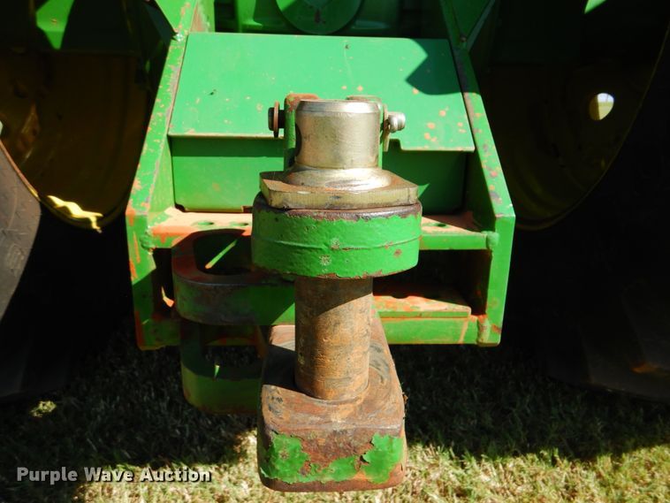 image for item DI2350 2002 John Deere 9120 4WD tractor