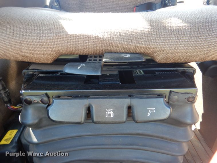 image for item DI2350 2002 John Deere 9120 4WD tractor