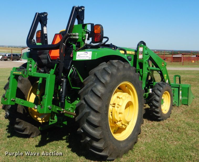 image for item DI2351 2018 John Deere 4066R MFWD tractor