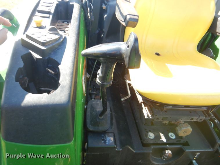 image for item DI2351 2018 John Deere 4066R MFWD tractor