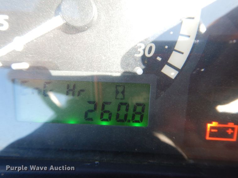 image for item DI2351 2018 John Deere 4066R MFWD tractor